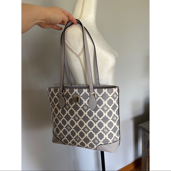 NWT Dooney & Bourke Sanibel Richmond Shopper - Picture 5 of 10